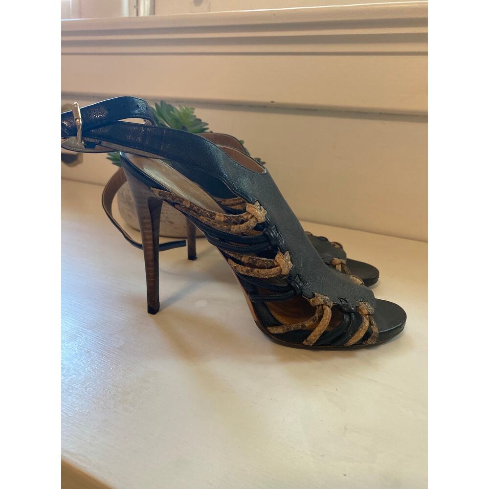 Coach "Jody" Caged Sandals Heels Size 7.5 Black Leather Textured Snakeskin
